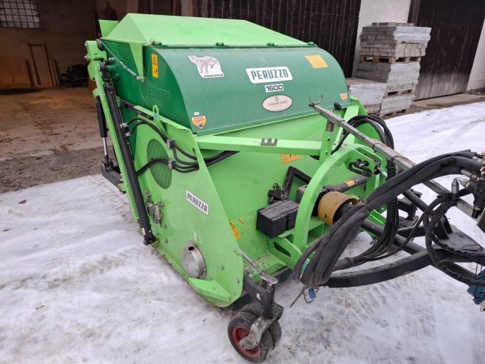 Peruzzo vorne seitlich Peruzzo vorne seitlich