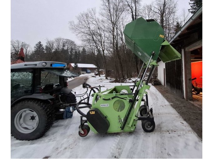 Seitlich hochgeklappt