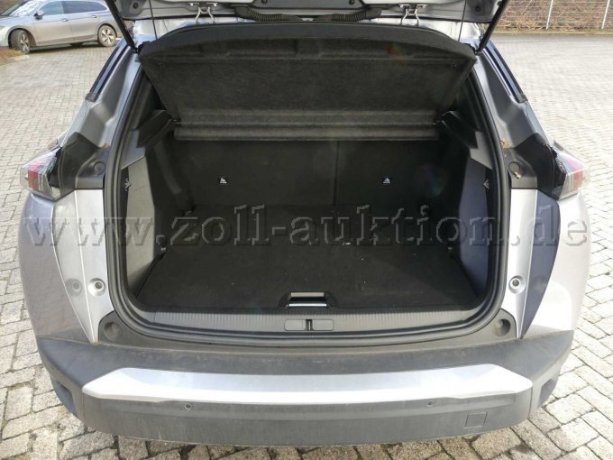 Heckansicht mit Laderaum