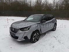 Unfallschaden linke Fahrzeugseite