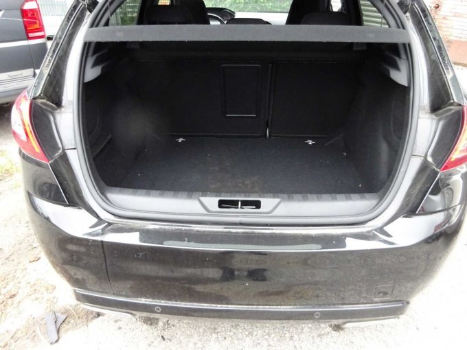 Peugeot 308 Heckansicht Kofferraum
