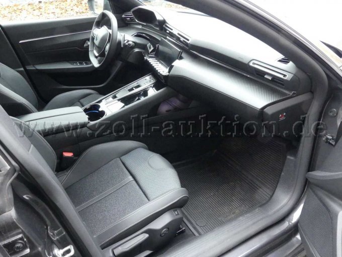 Innenansicht vorn rechts