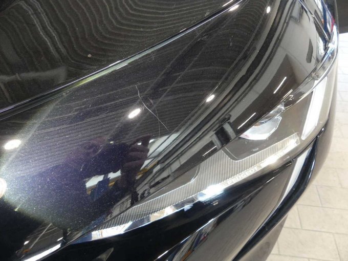 Lackkratzer Stoßfänger vorn