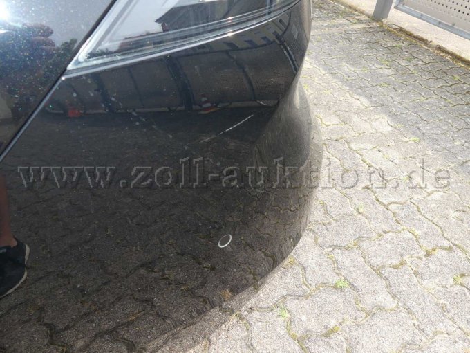 Schrammen und Kratzer Stoßfänger hinten links