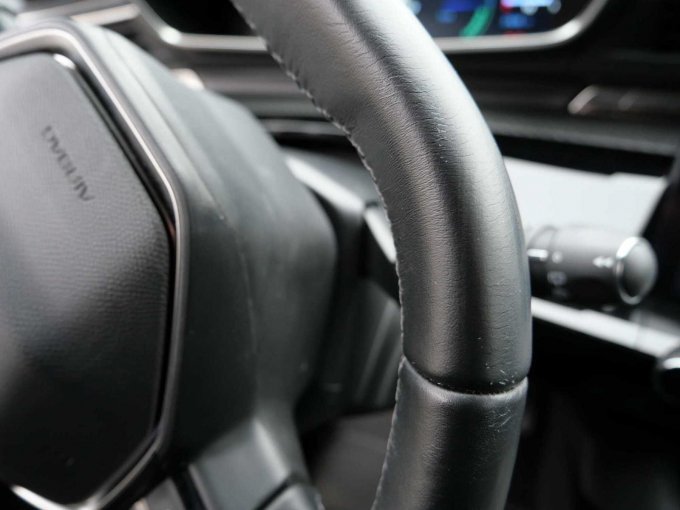 Kratz- und Gebrauchsspuren