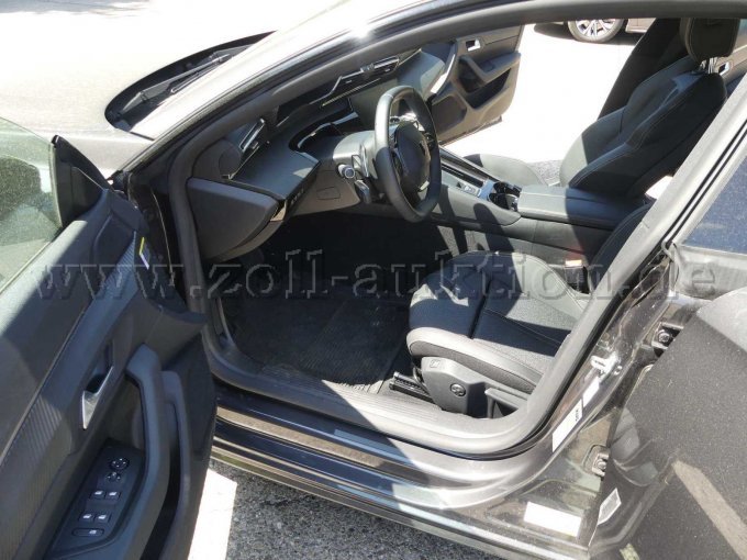 Innenansicht vorn links