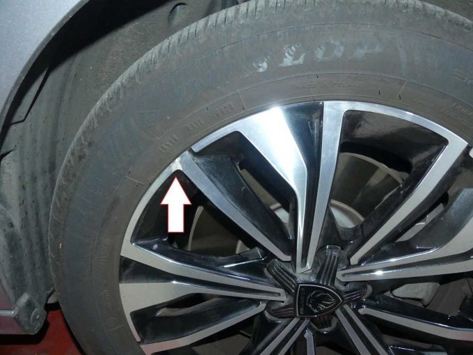 1 Peugeot 508 Hybrid 225 (Plug-In) SW Allure - BD8-2444E – foto 9 – kavel bij Zoll-Auktion, Berlin