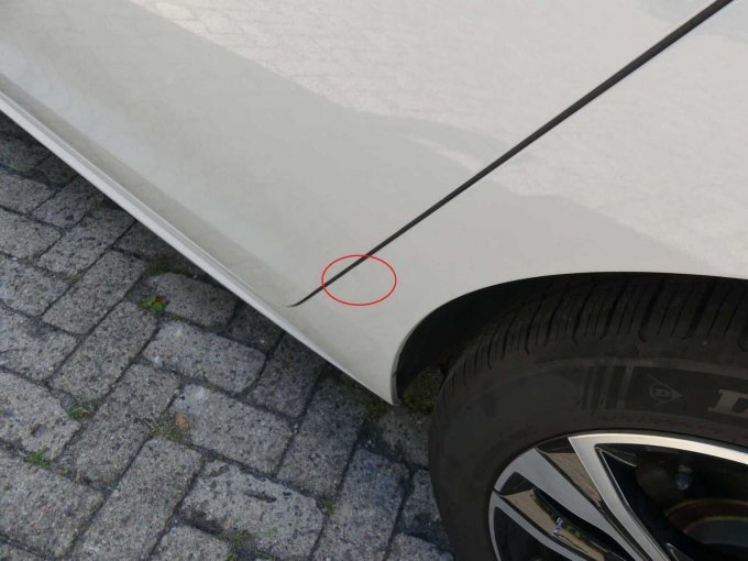 Beispiel-Schaden Seitenwand links