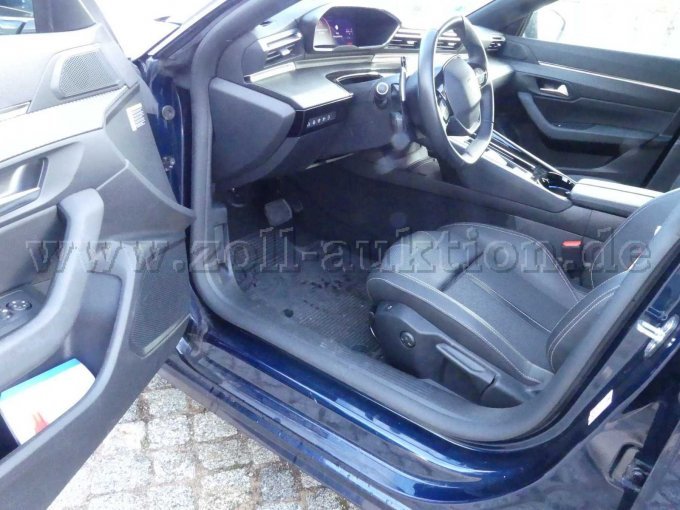 Innenansicht vorn links