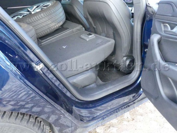 Innenansicht hinten rechts