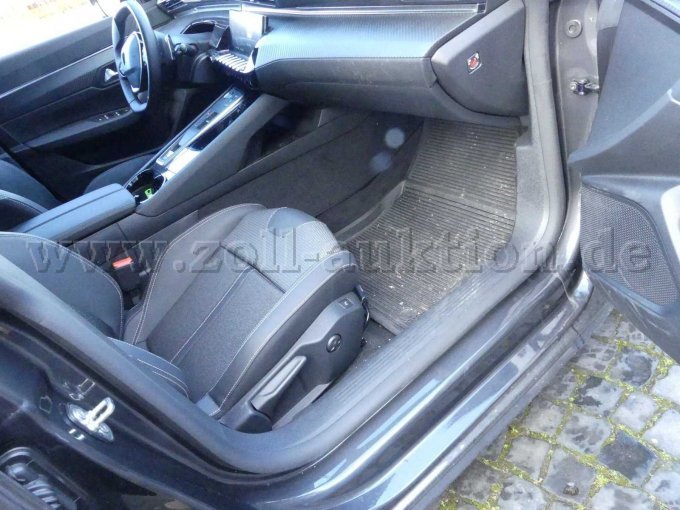 Innenansicht vorn rechts