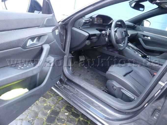 Innenansicht vorn links