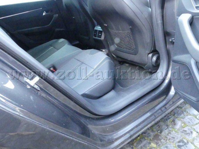 Innenansicht hinten rechts