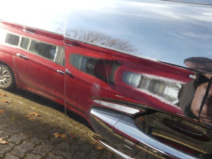 Kratzer Tür vorn rechts