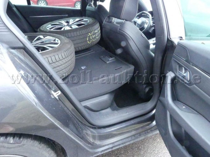 Innenansicht hinten rechts