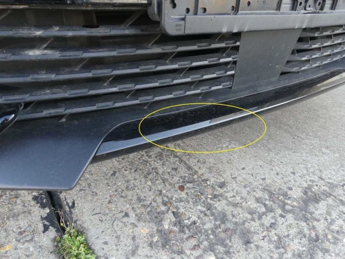 Lackschaden Stoßfänger vorn