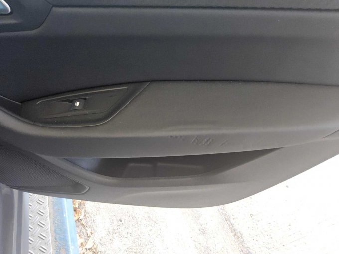 Druckspur Türverkleidung hinten rechts