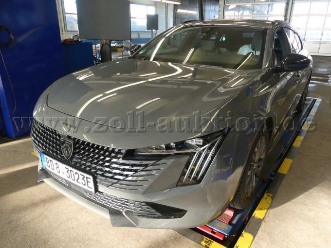 Frontansicht vorn links