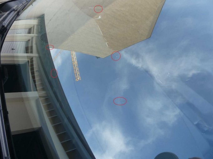 Ein Teil der Steinschläge Frontscheibe