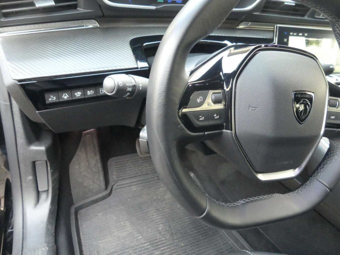 Beschädigung Lenkrad 2