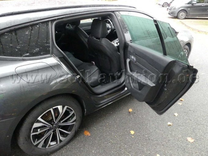 Innenansicht hinten rechts