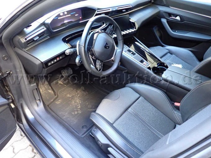 Innenansicht vorn links