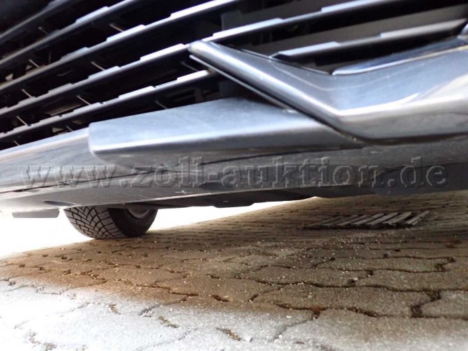 Beschädigungen Stoßfänger vorn