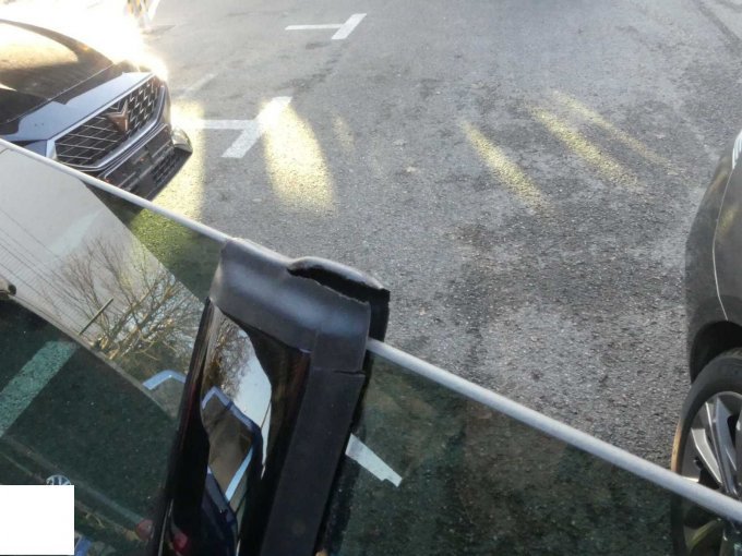 Riss Fenstersteg hinten links-1