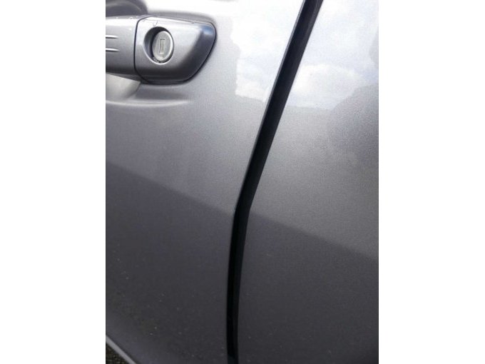 Beschädigung Türkante