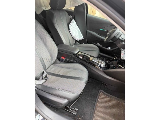 1 Peugeot E-208, volledig elektrisch – ongeval / onderdelenauto – foto 4 – kavel bij Zoll-Auktion, Hamburg