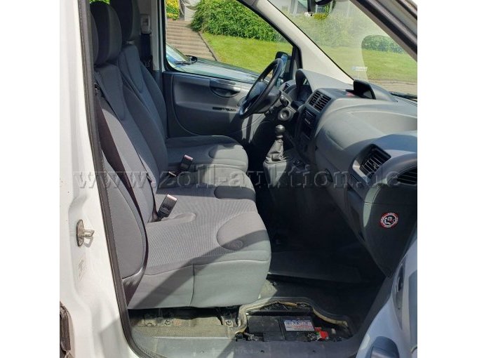 Peugeot Expert TePee 2006/Diesel/88 kW /172000 km / defekt /Jade-Hochschule