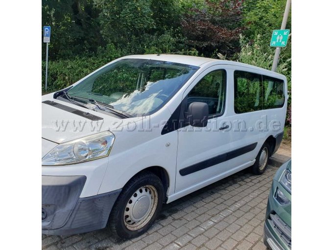 Peugeot Expert TePee 2006/Diesel/88 kW /172000 km / defekt /Jade-Hochschule