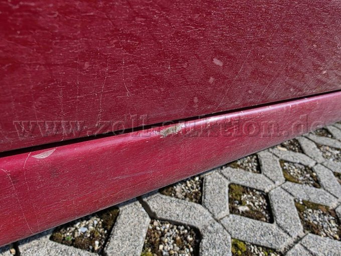 Ansicht Fahrzeug Schweller rechts Lackabplatzung