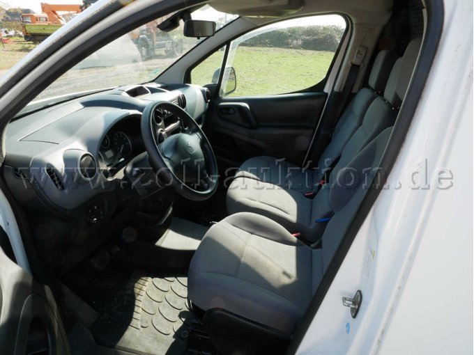 Übersicht Innenraum links