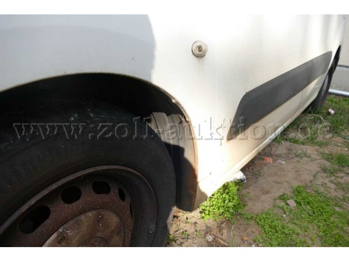 1 Peugeot Partner HDI 16 Kasten / Unfall- & Bastlerfahrzeug – foto 10 – kavel bij Zoll-Auktion, Wandlitz