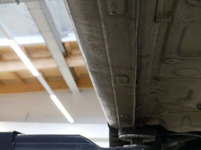 Beschädigung Seitenschweller links