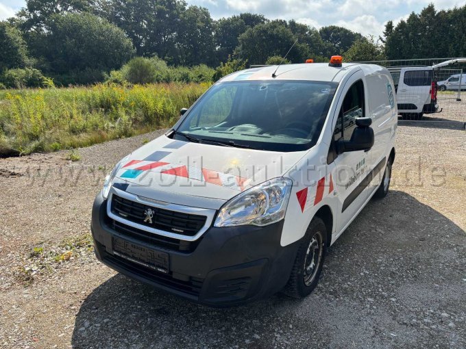 vorn links