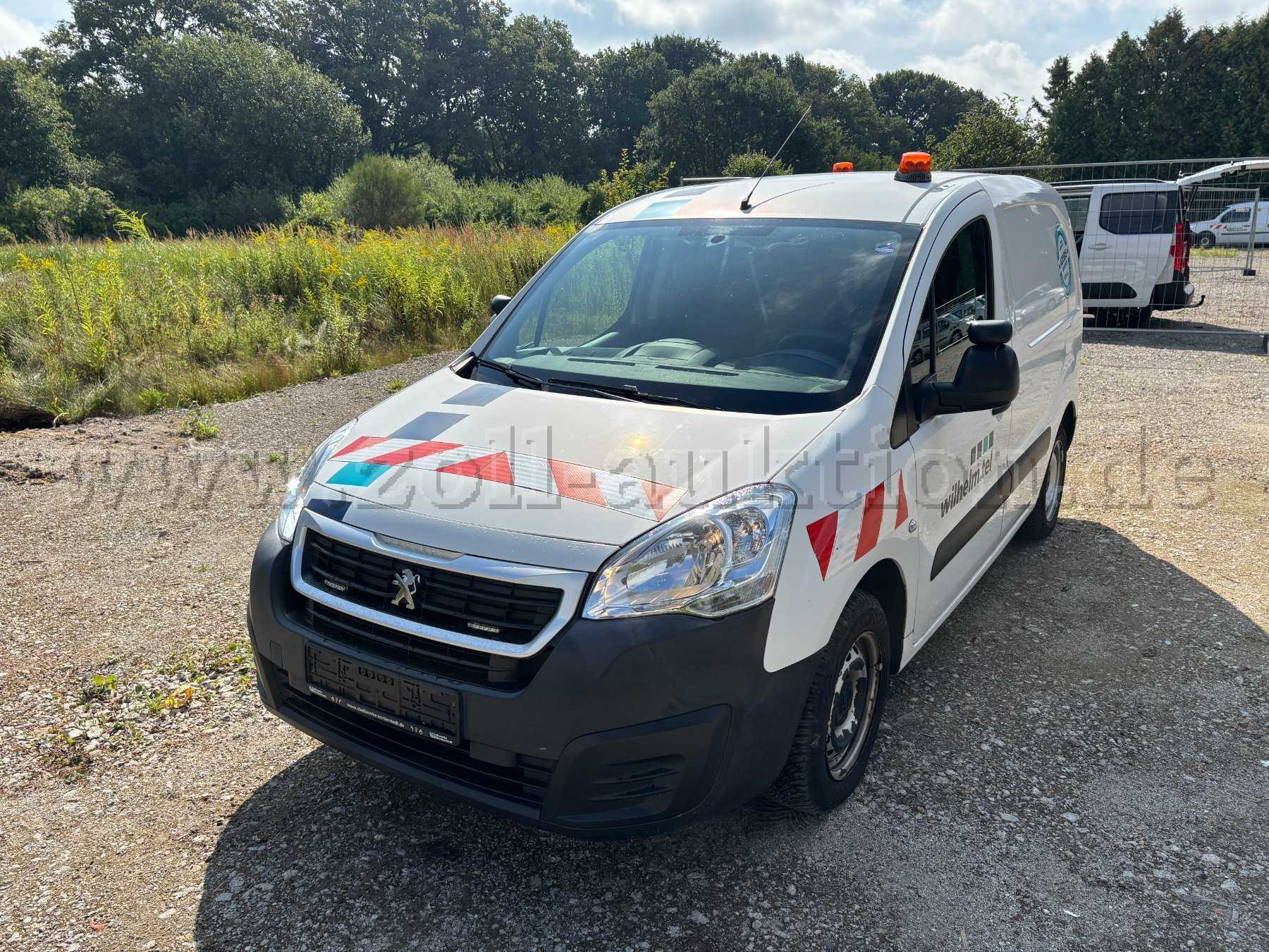 vorn links
