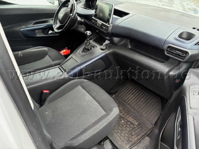 Fahrzeuginnenseite Beifahrerseite