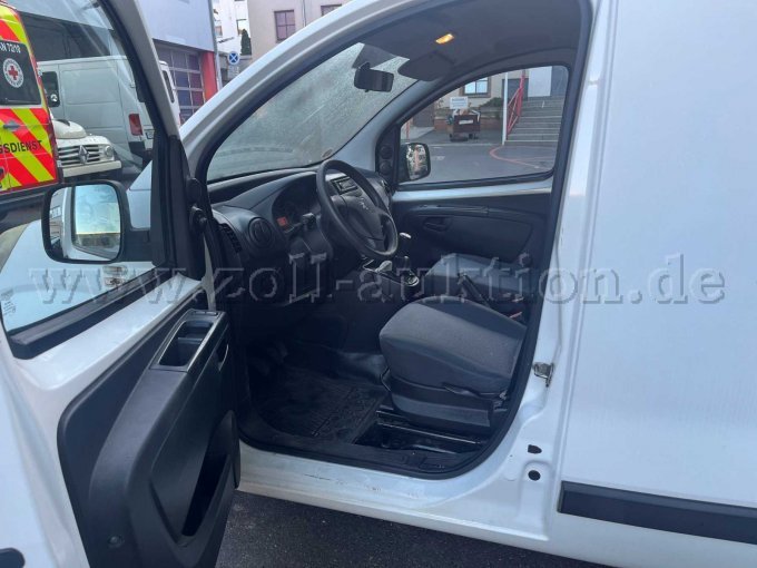1 Peugot Bipper - Motorschaden – foto 2 – kavel bij Zoll-Auktion, Nürnberg