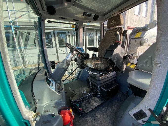 Einstiegsbereich Fahrerkabine