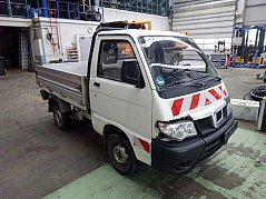 Pfau S90 Hinterkipper Vorder- und Seitenansicht