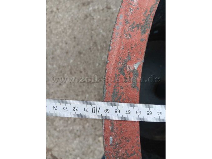 Der Rand ist ca. 3,5cm
