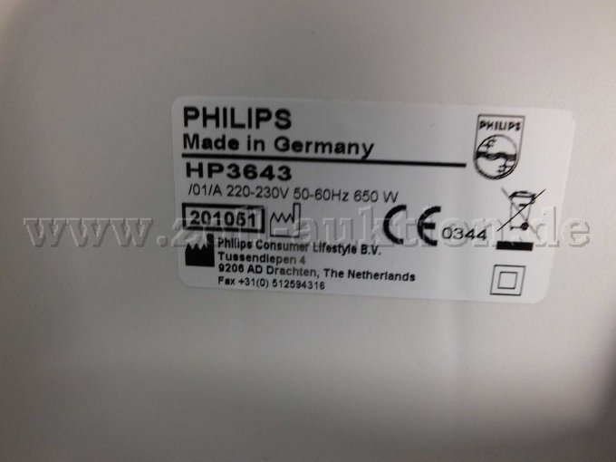Detailaufnahme des Typenschilds mit CE-Kennung