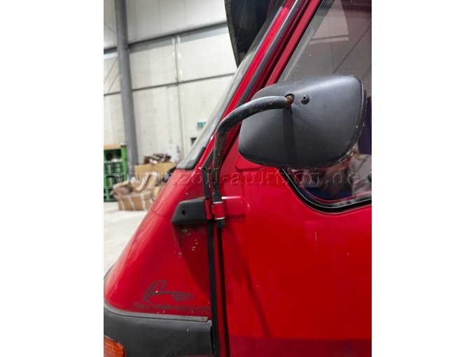 APE seitlich mit Spiegel