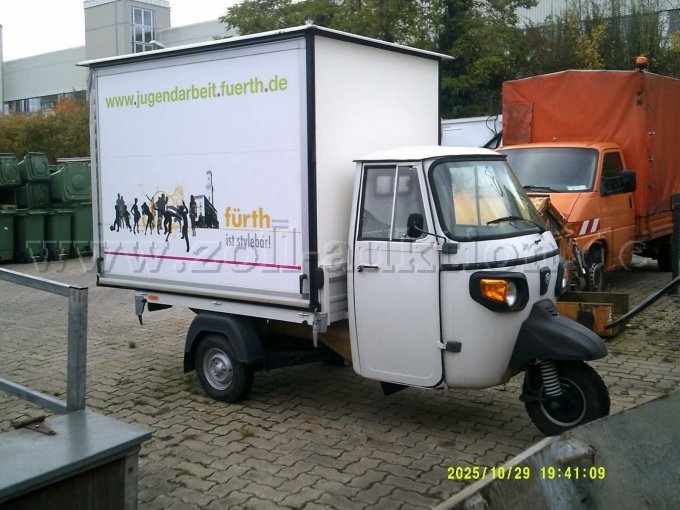 rechte Fahrzeugseite