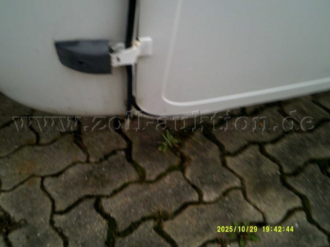 Beispiel für Rost am gesamten Fahrzeug und Aufbau