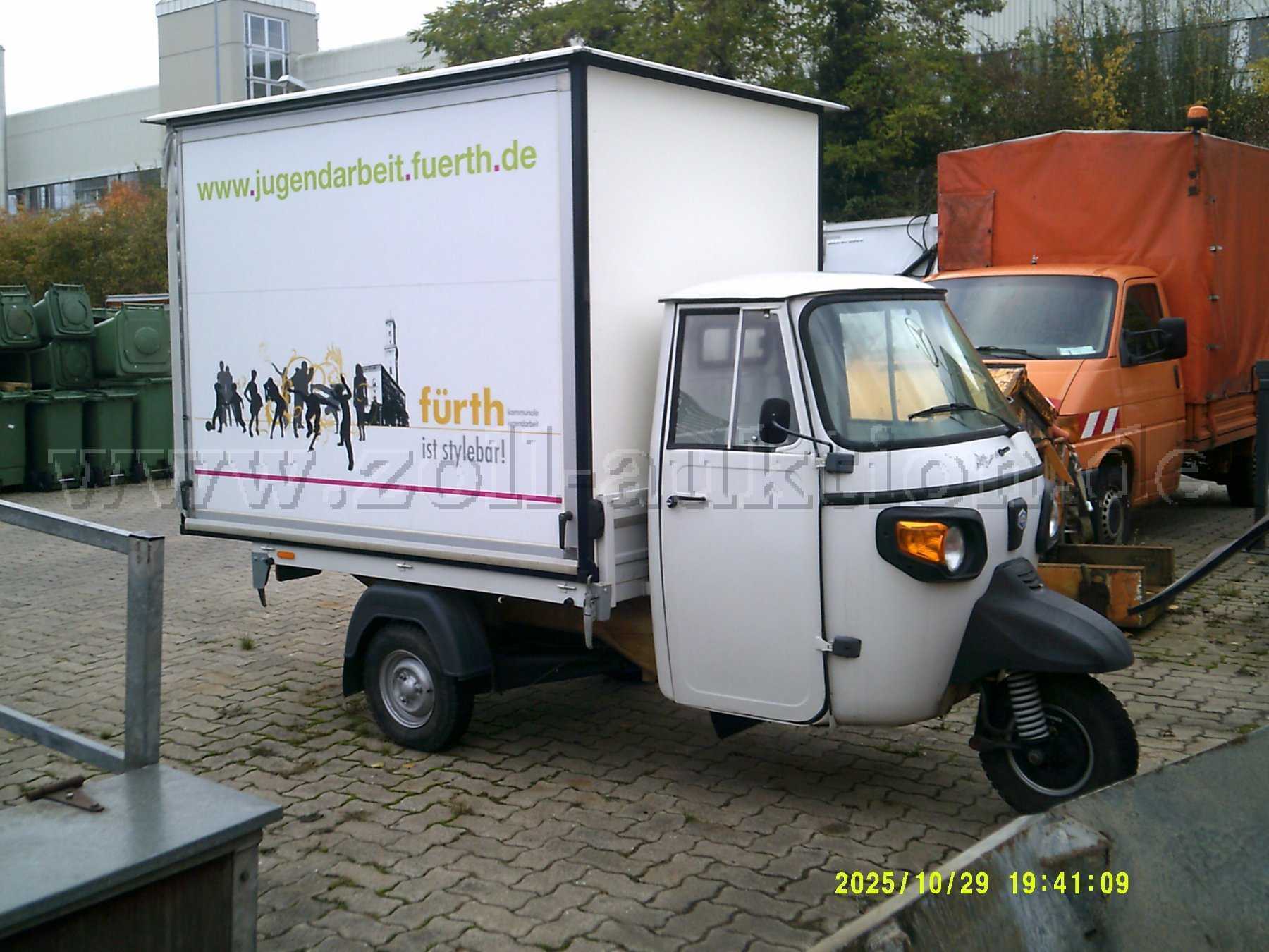 rechte Fahrzeugseite