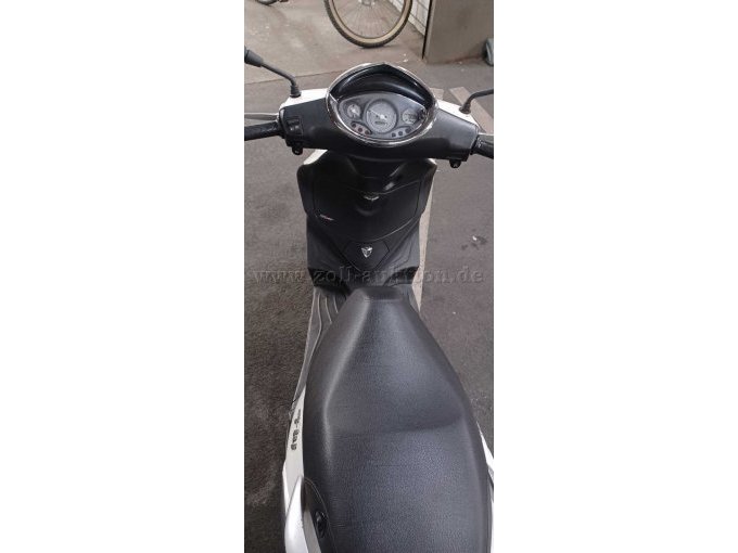 1 Piaggio Fly 50 Roller defekt – foto 7 – kavel bij Zoll-Auktion, Bonn
