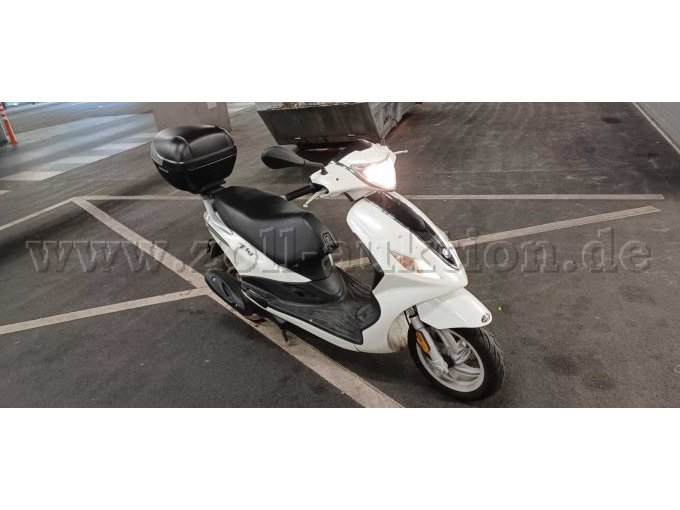 1 Piaggio Fly 50 Roller defekt – foto 2 – kavel bij Zoll-Auktion, Bonn